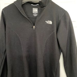 Black Northface pullover